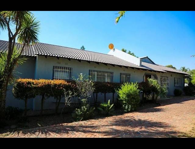 4 BEDROOM PROPERTY TO RENT IN BRYANSTON